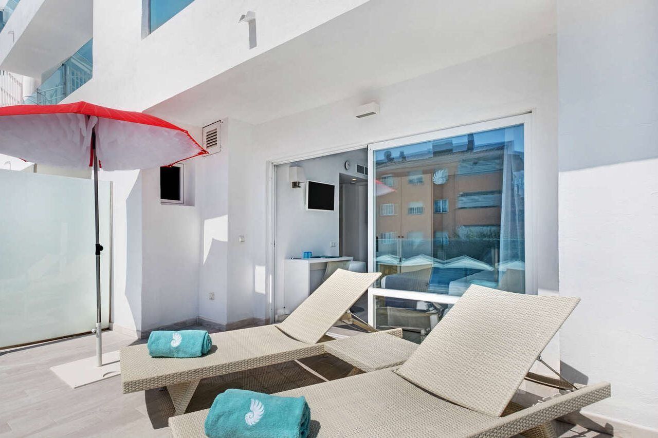 Plaza Santa Ponsa Boutique - Adults Only. Hotel Exterior photo